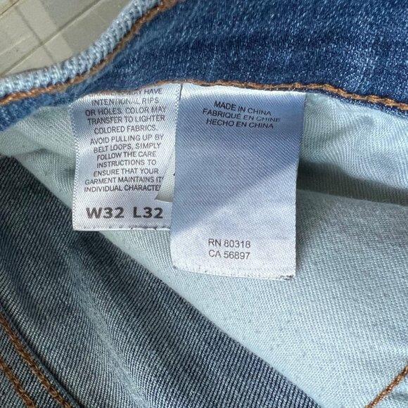 Lucky Brand Denim Jeans Size 32/32 410 Athletic Slim Leg Blue Cotton Medium Wash - Picture 9 of 13
